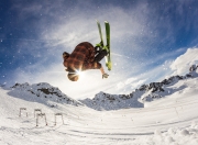 开云体育在线-掌控力对决，杰伦·格林独舞时刻与76人战术铁壁如何压制爵士