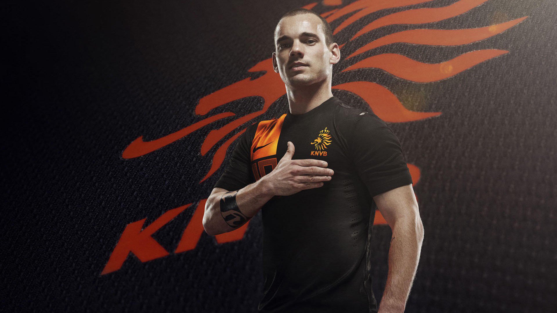 赛道之外，布克扛起全队的F1年度争冠之夜