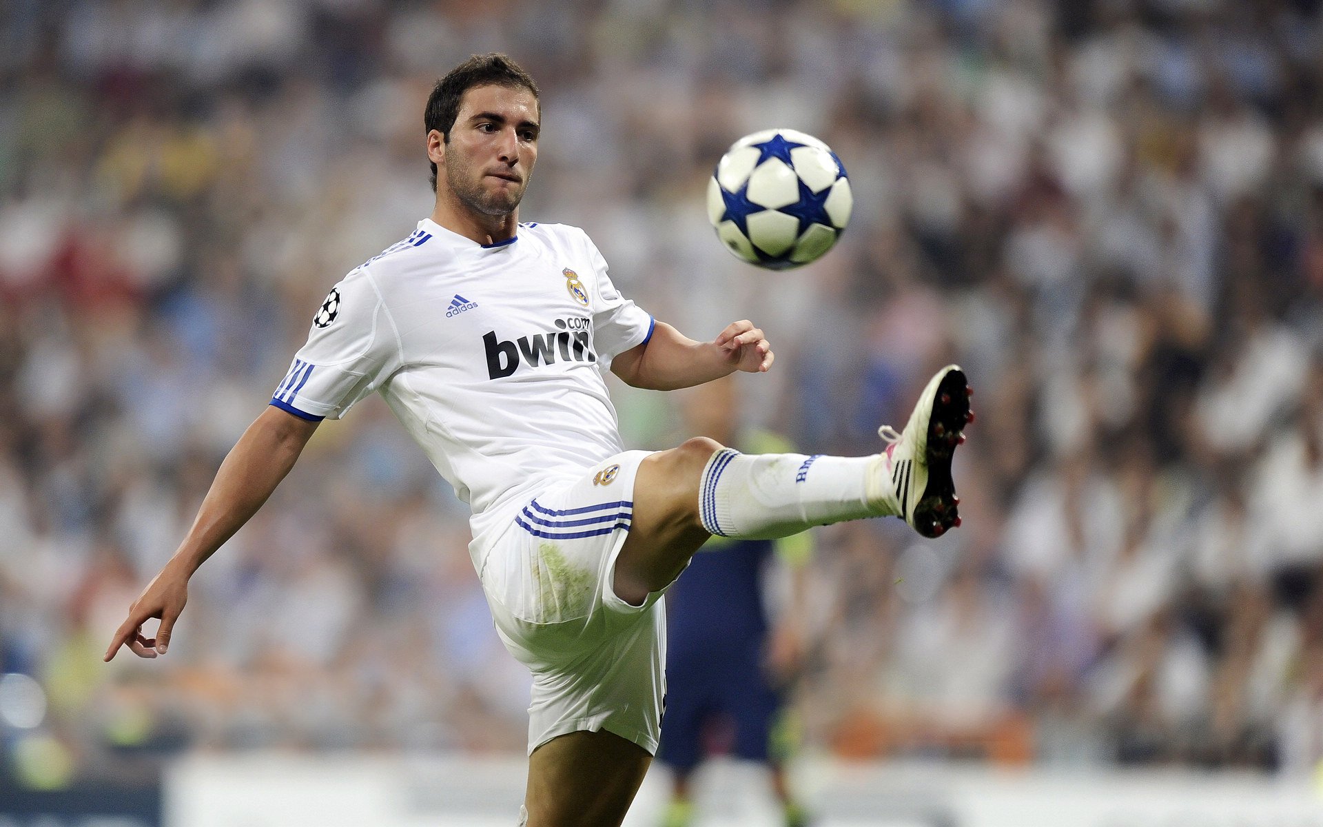 关键先生！小贾伦决胜时刻一锤定音，鹈鹕险胜广厦