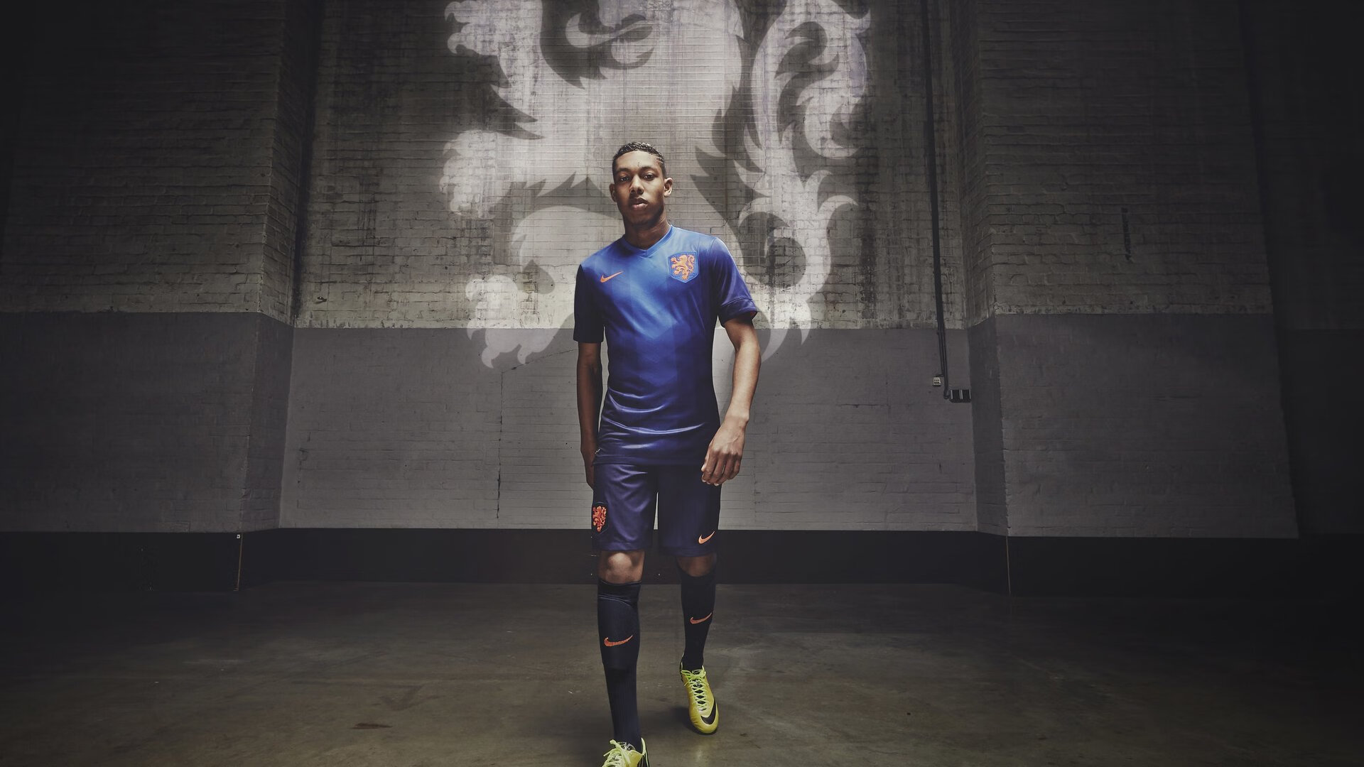 南美风暴席卷德甲争冠夜，当厄瓜多尔压哨绝杀秘鲁，成为拜仁与药厂的命运隐喻