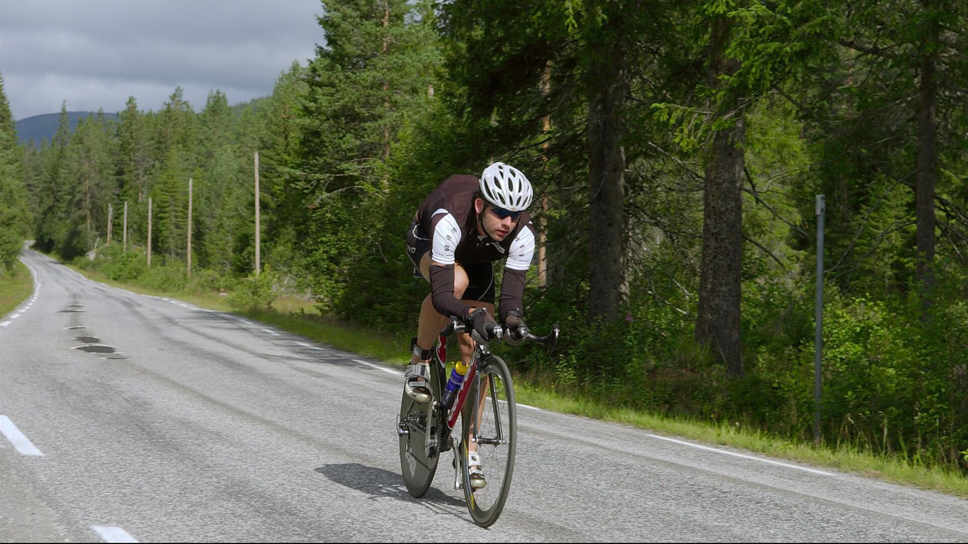 帕尔默压制级发挥撕裂防线，巴萨决胜局力擒塞内加尔新星
